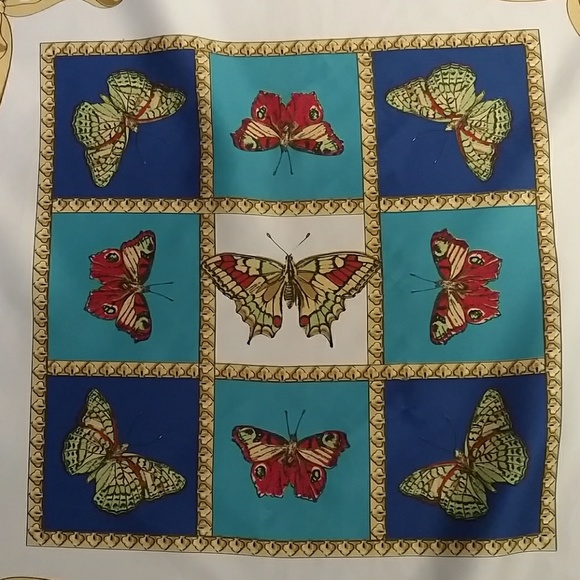 VTG Italian Butterfly Design Scarf - Picture 3 of 6
